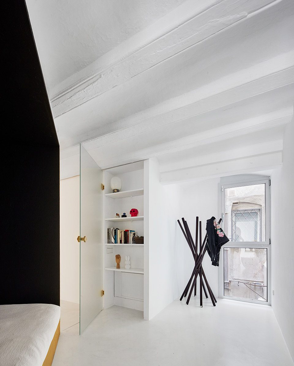 Duplex Tibbaut Barcelona by RAS Arquitectura