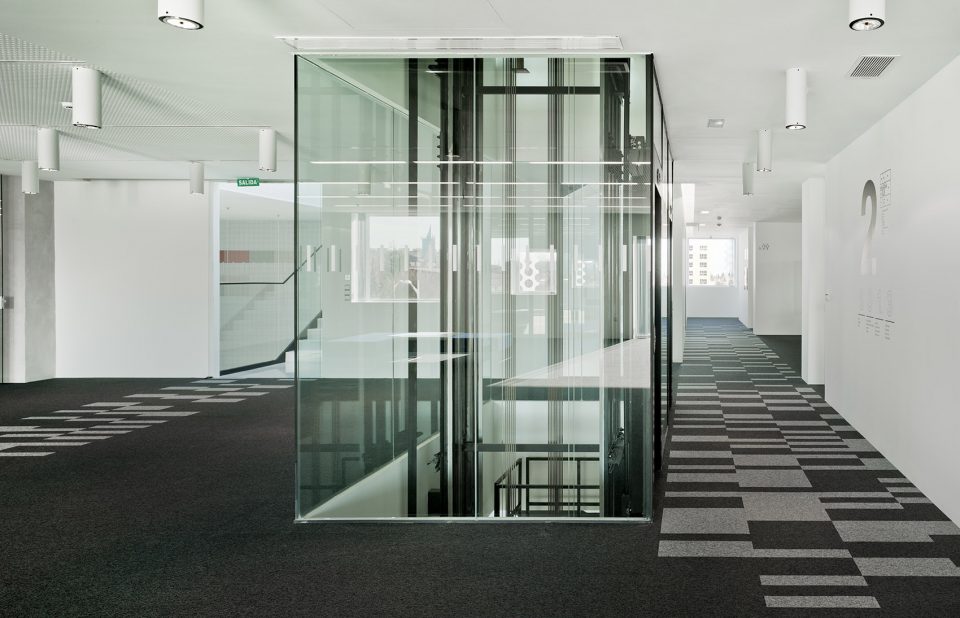 FEDA Confederation of Employers of Albacete Headquarters by COR ASOCIADOS ARQUITECTOS