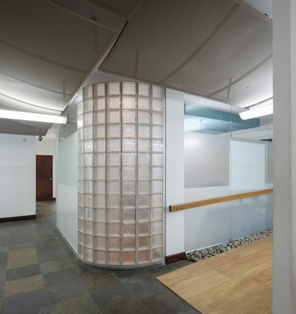 Van der Laat Jiménez Headquarters Building by FORO ARQUITECTOS