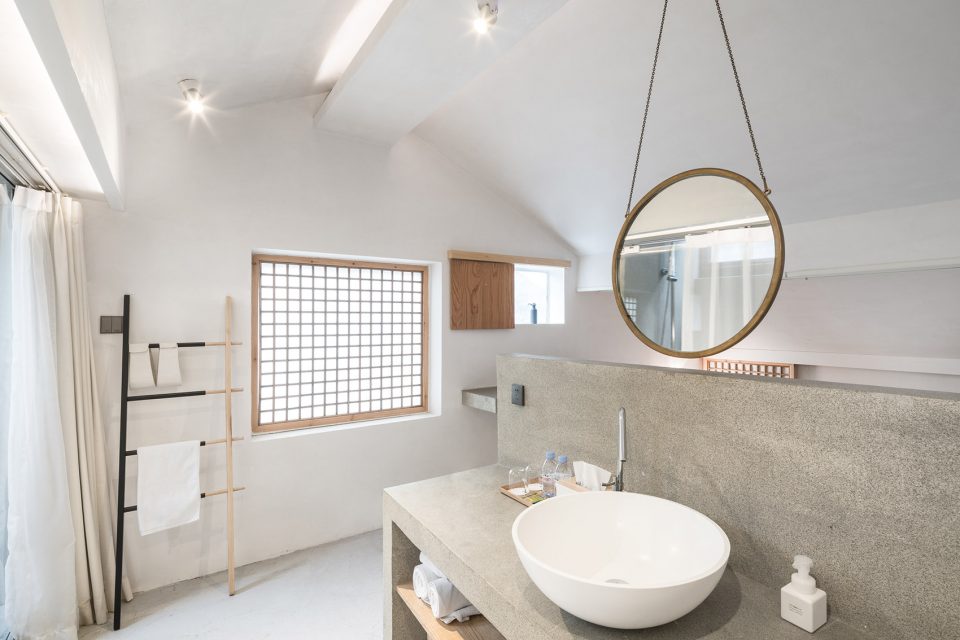 Hotel BESIDES and BLANCO China by 9 Architecture