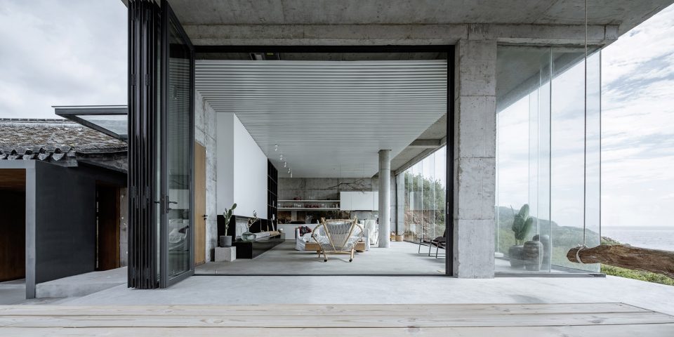Beach House reconstruction on Zhoushan Islands China by Evolution Design