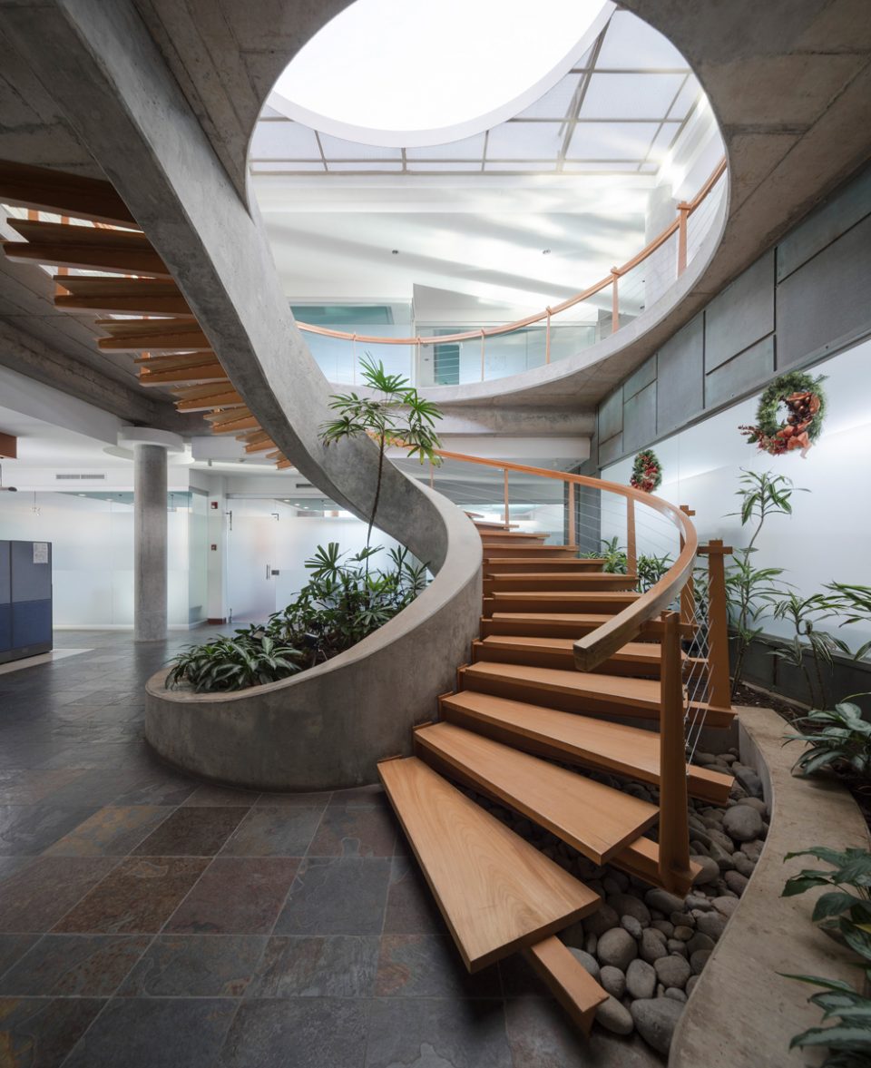 Van der Laat Jiménez Headquarters Building by FORO ARQUITECTOS