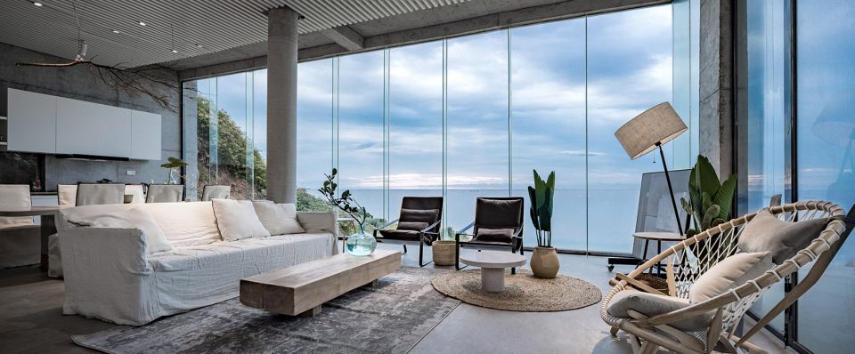 Beach House reconstruction on Zhoushan Islands China by Evolution Design