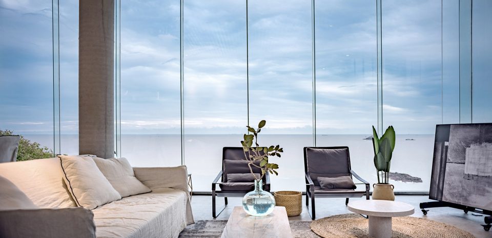 Beach House reconstruction on Zhoushan Islands China by Evolution Design