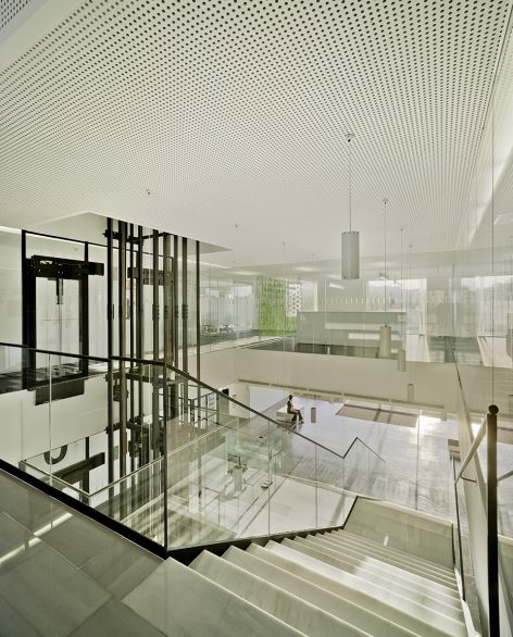 FEDA Confederation of Employers of Albacete Headquarters by COR ASOCIADOS ARQUITECTOS
