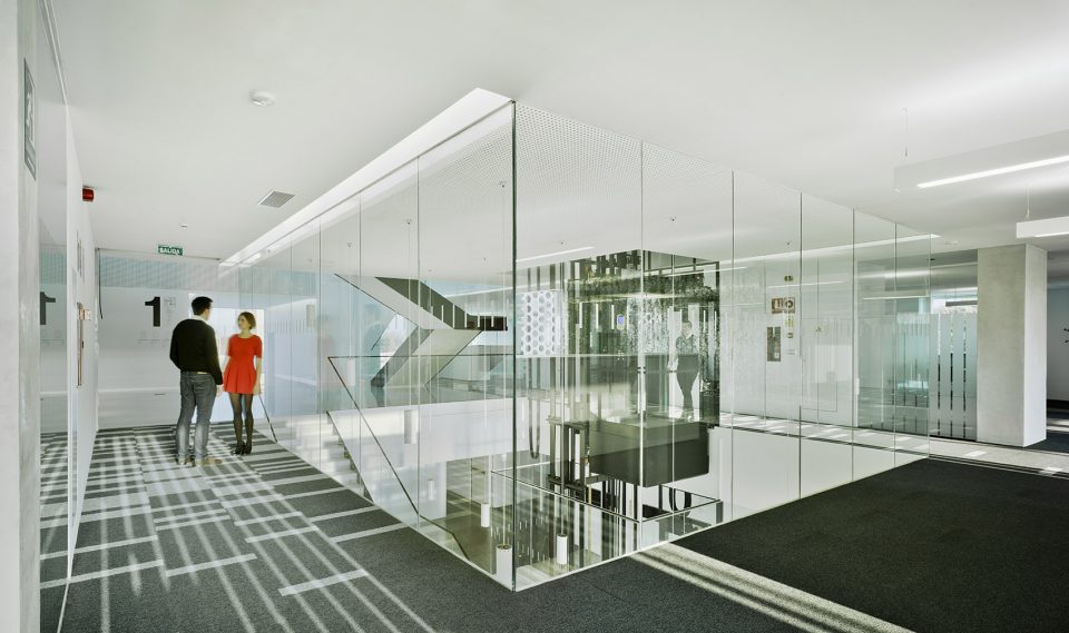FEDA Confederation of Employers of Albacete Headquarters by COR ASOCIADOS ARQUITECTOS