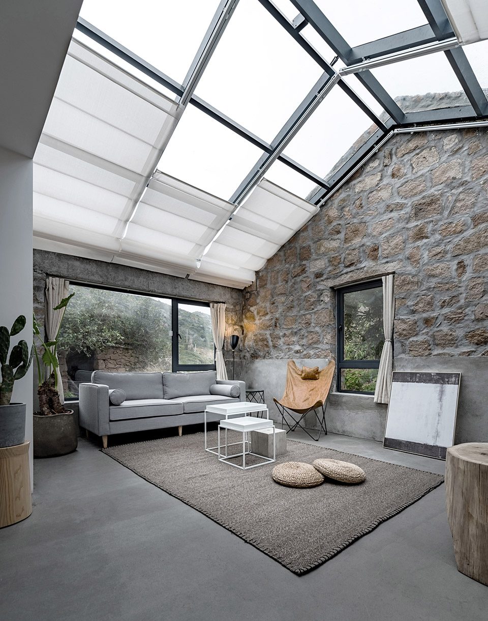 Beach House reconstruction on Zhoushan Islands China by Evolution Design
