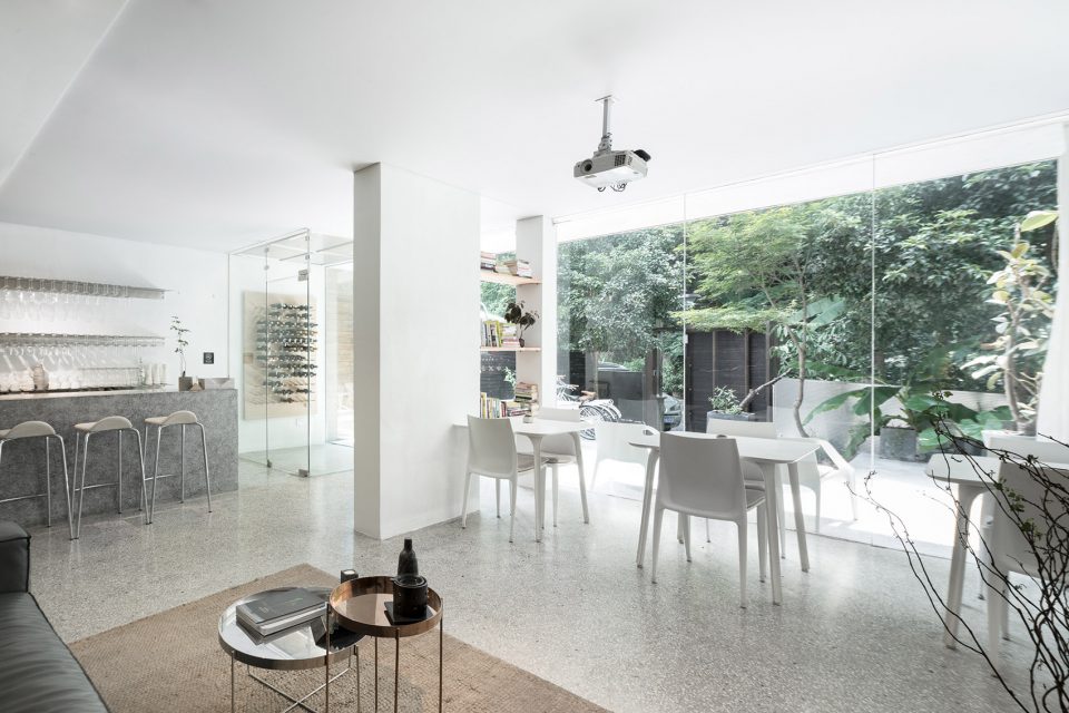 Hotel BESIDES and BLANCO China by 9 Architecture