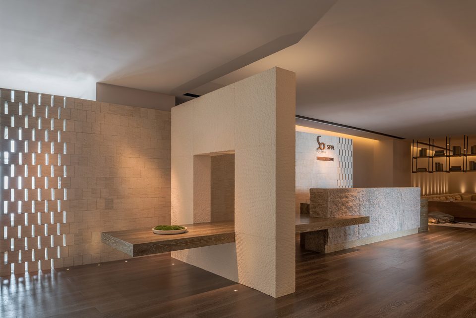 Louvre Sofitel Hotel in Foshan by CCD