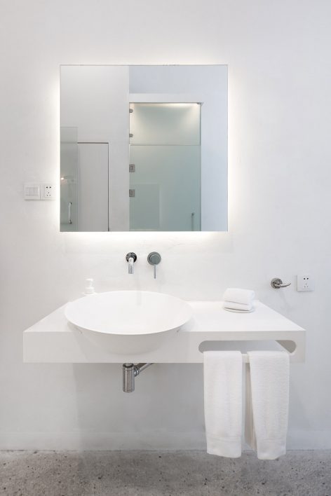 Hotel BESIDES and BLANCO China by 9 Architecture