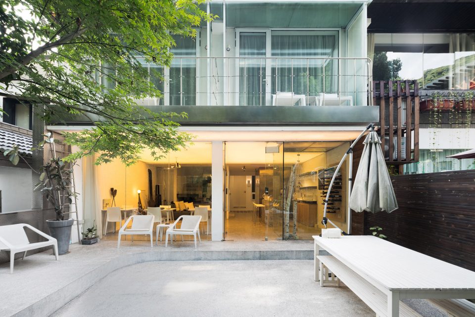 Hotel BESIDES and BLANCO China by 9 Architecture
