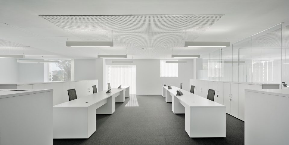 FEDA Confederation of Employers of Albacete Headquarters by COR ASOCIADOS ARQUITECTOS