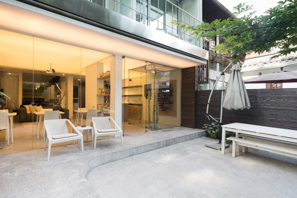 Hotel BESIDES and BLANCO China by 9 Architecture