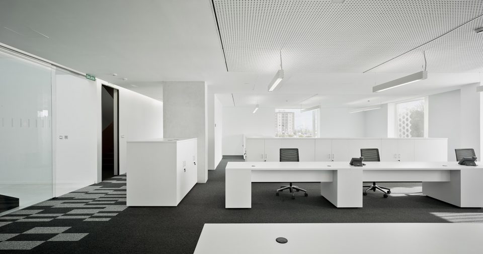 FEDA Confederation of Employers of Albacete Headquarters by COR ASOCIADOS ARQUITECTOS