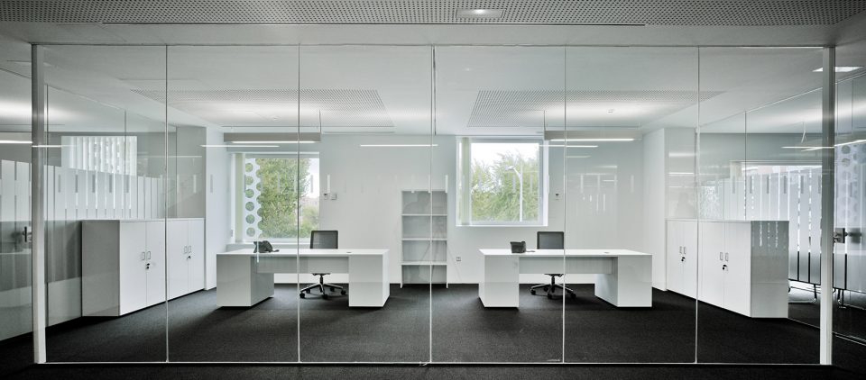 FEDA Confederation of Employers of Albacete Headquarters by COR ASOCIADOS ARQUITECTOS