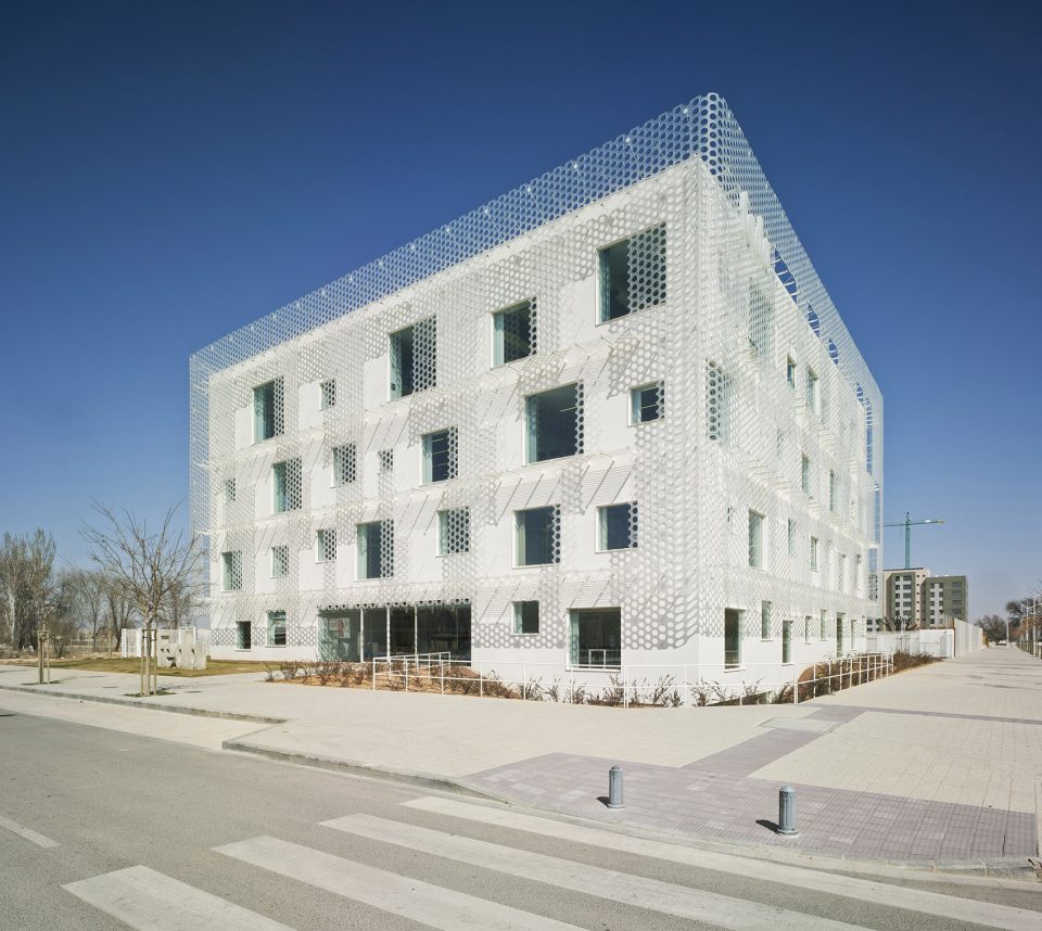 FEDA Confederation of Employers of Albacete Headquarters by COR ASOCIADOS ARQUITECTOS