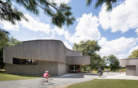 Îles-de-Boucherville国家公园服务中心，加拿大 / Smith Vigeant Architectes