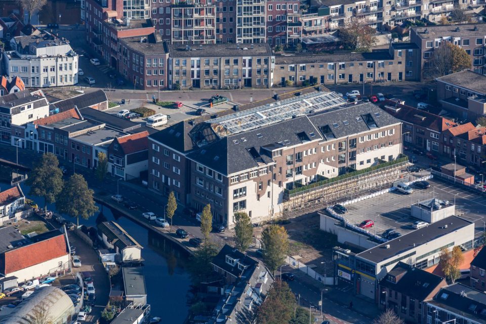 Gouda Cheese Warehouse – Loft apartments in a national monument by Mei architects and planners