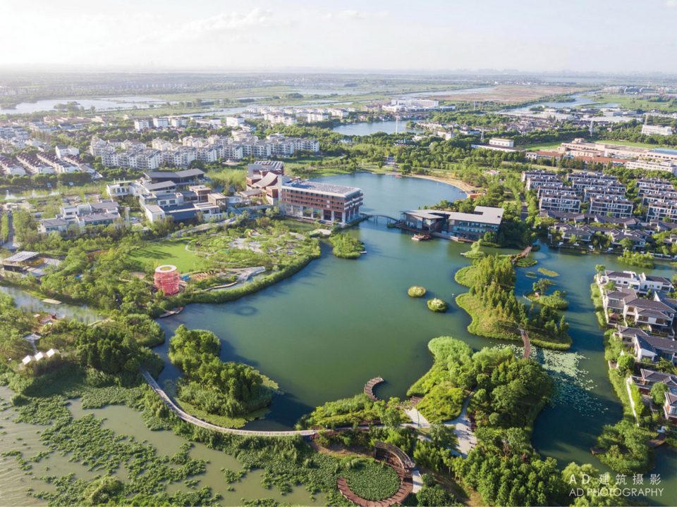 Pullman Hotel Moon River Zhouzhuang China by Art Spring Design Group 960x720