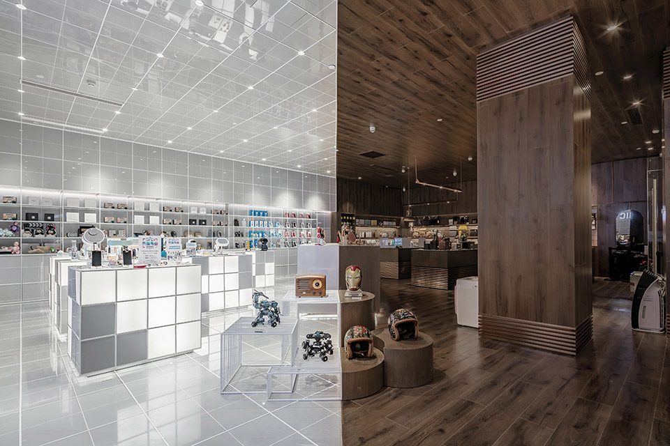 ChicBus Alipay Flagship Store China by LYCS Architecture 1 960x640 1