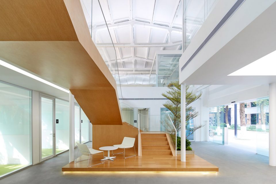 Qiyao Interactive Entertainment limited Corp. Office Design China by Joe Ho Associates