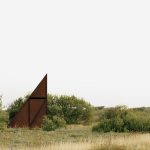 丹麦Tipperne鸟类保护区景观装置：藏鸟屋 / Johansen Skovsted Arkitekter