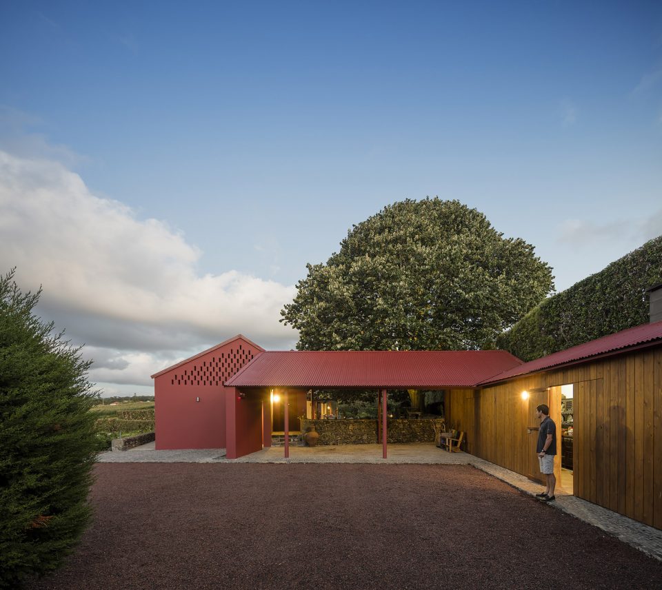 quinta da tilia house by pedro mauricio borges