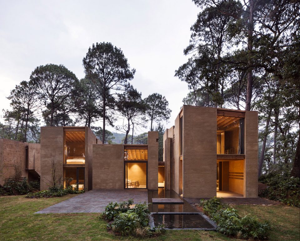 Entrepinos by Taller Hector Barroso