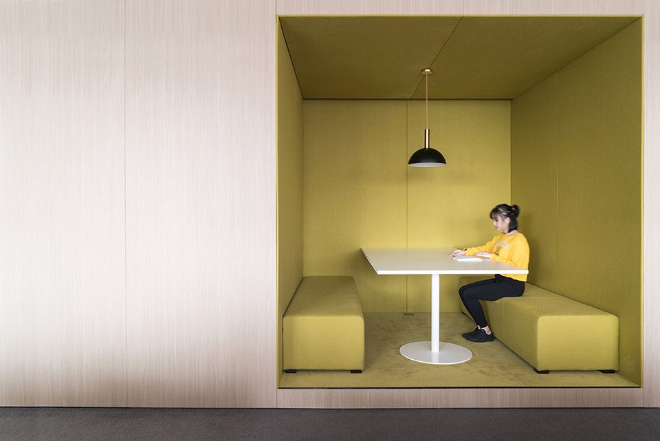 Centaline Property Office China by Peng Partners