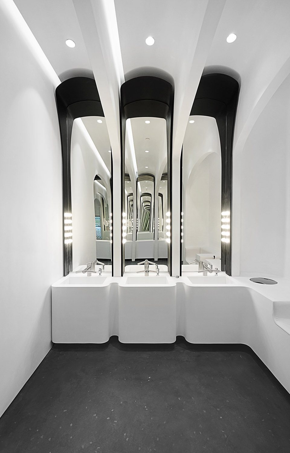TaiKoo Hui Premium Washroom