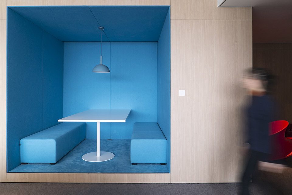 Centaline Property Office China by Peng Partners