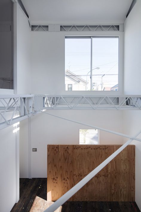 Renovation in Shizuoka by Shuhei Goto Architects