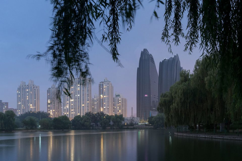 iwan baan captures mad chaoyang park plaza