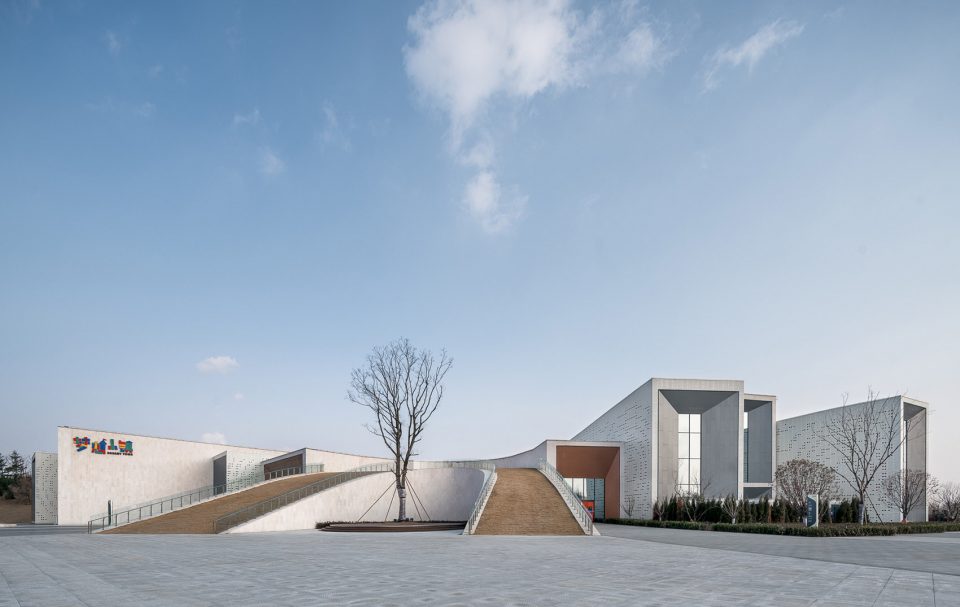 Design of Tianyi Lake Childrens Experience Pavilion by iDEA