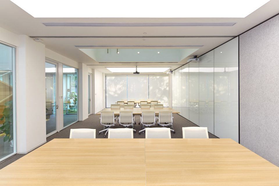 Qiyao Interactive Entertainment limited Corp. Office Design China by Joe Ho Associates