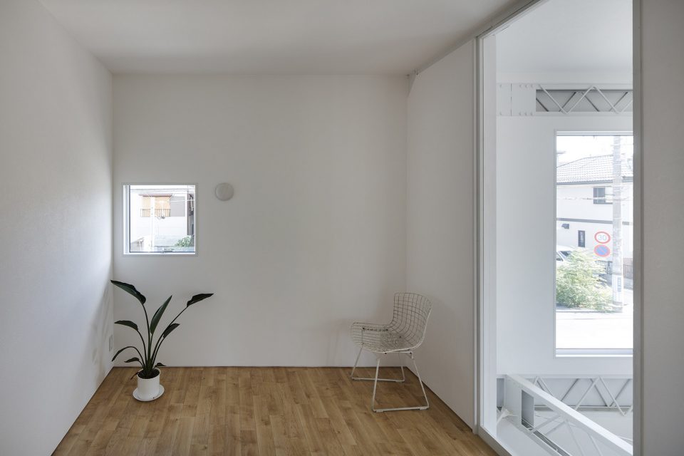 Renovation in Shizuoka by Shuhei Goto Architects
