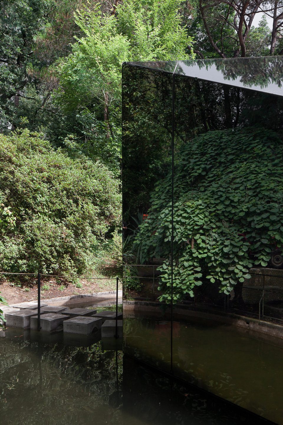 Serralves Pavilion by depA Architects