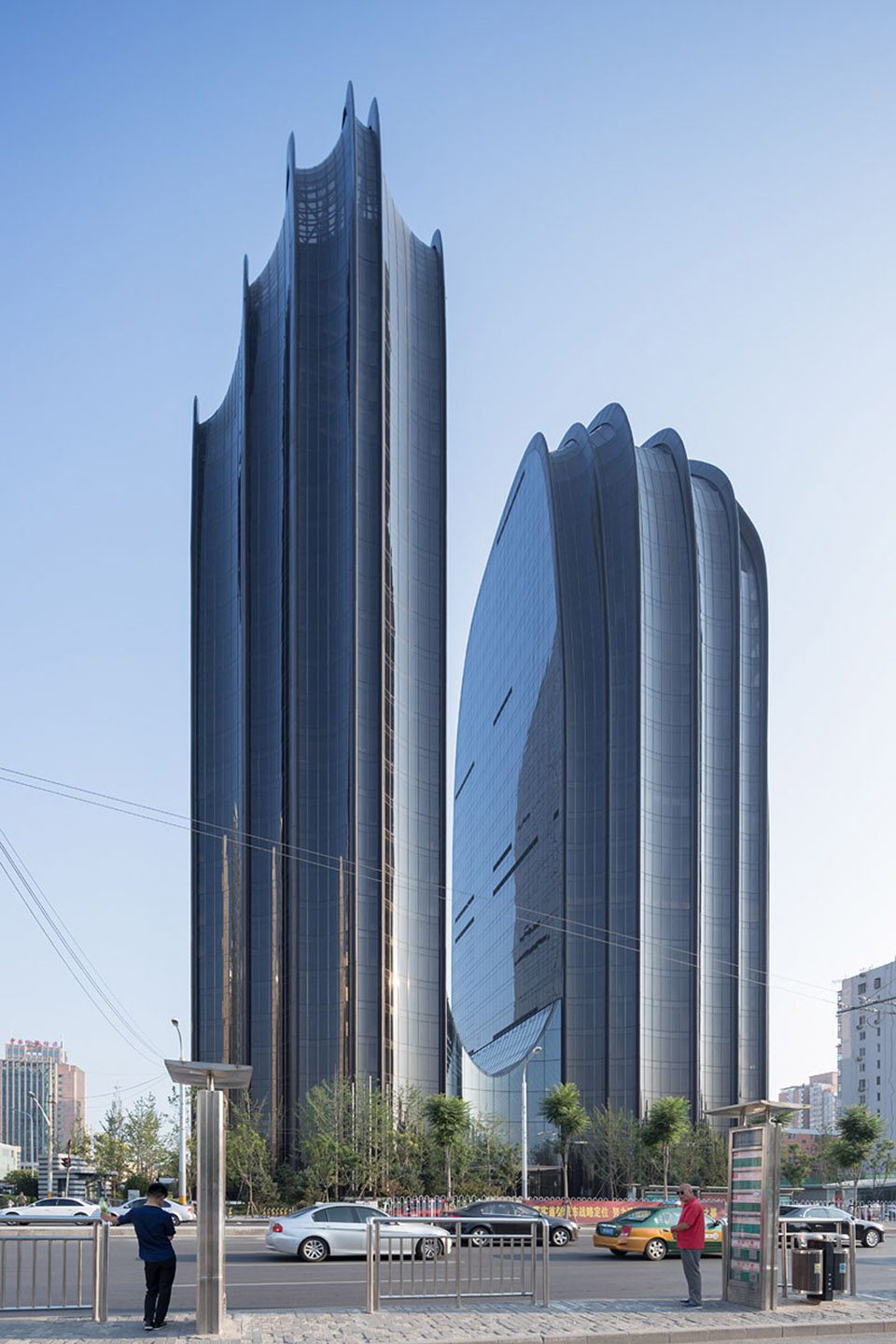 iwan baan captures mad chaoyang park plaza