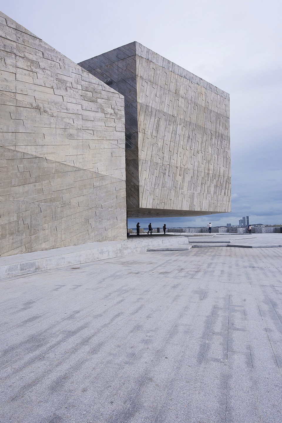 Foro Boca by Rojkind Arquitectos