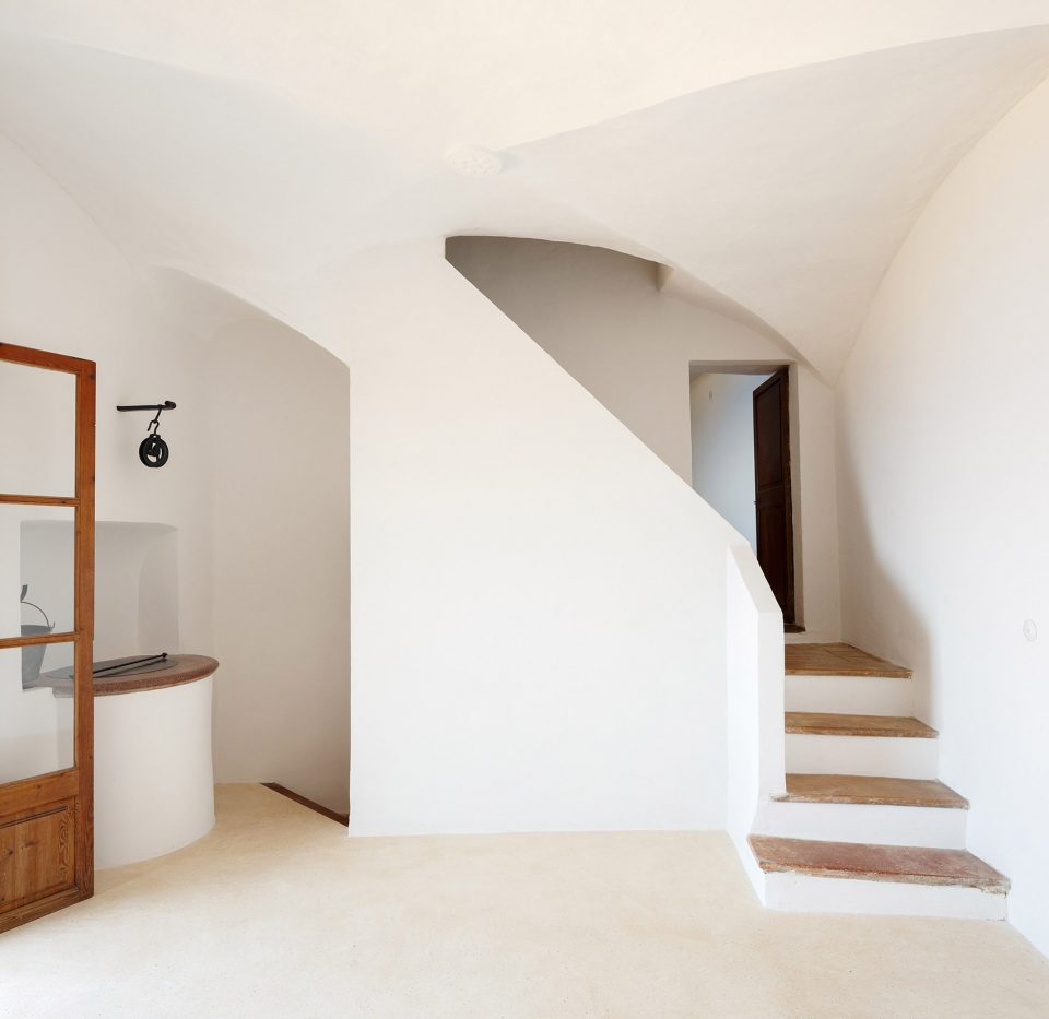 Can Rei by Isla Architects