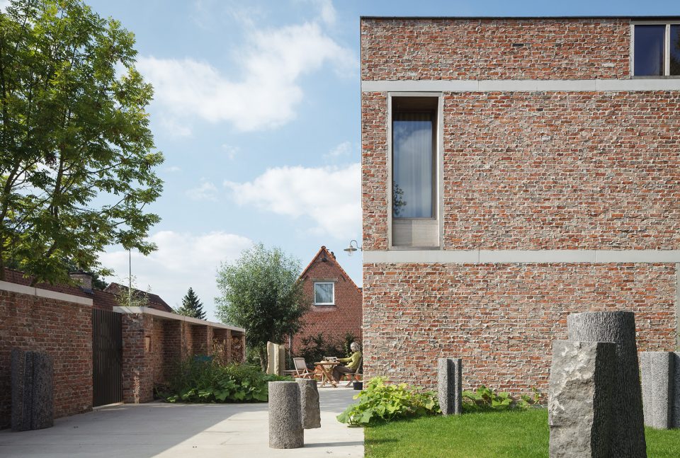 house and workshop for a sculptor by raamwerk van gelder tilleman