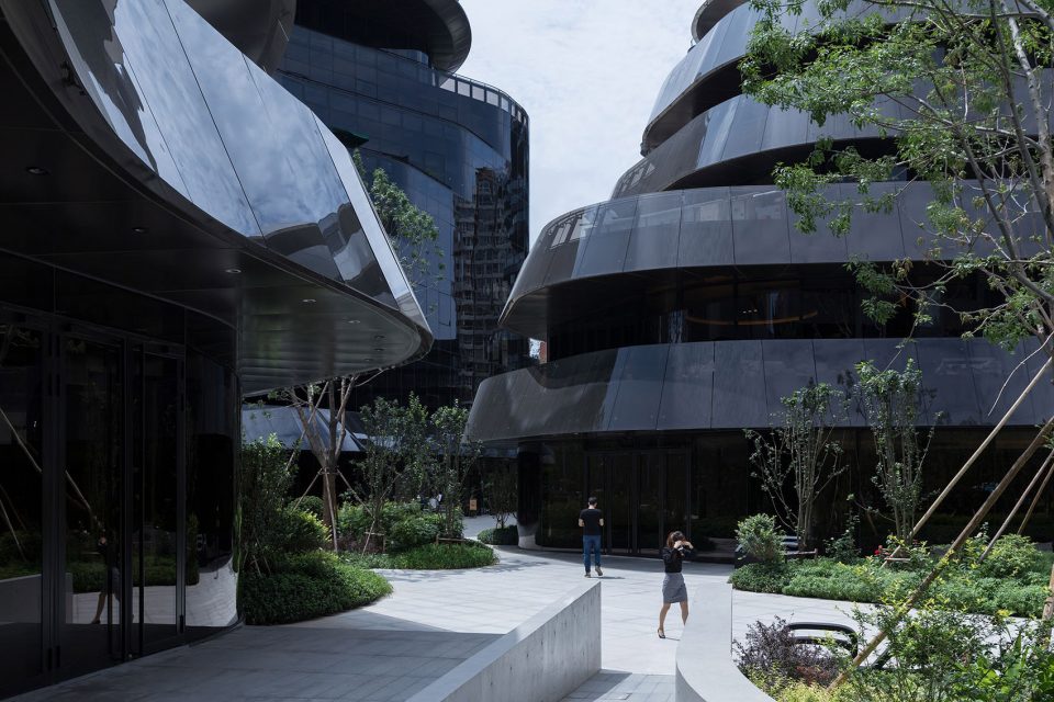 iwan baan captures mad chaoyang park plaza
