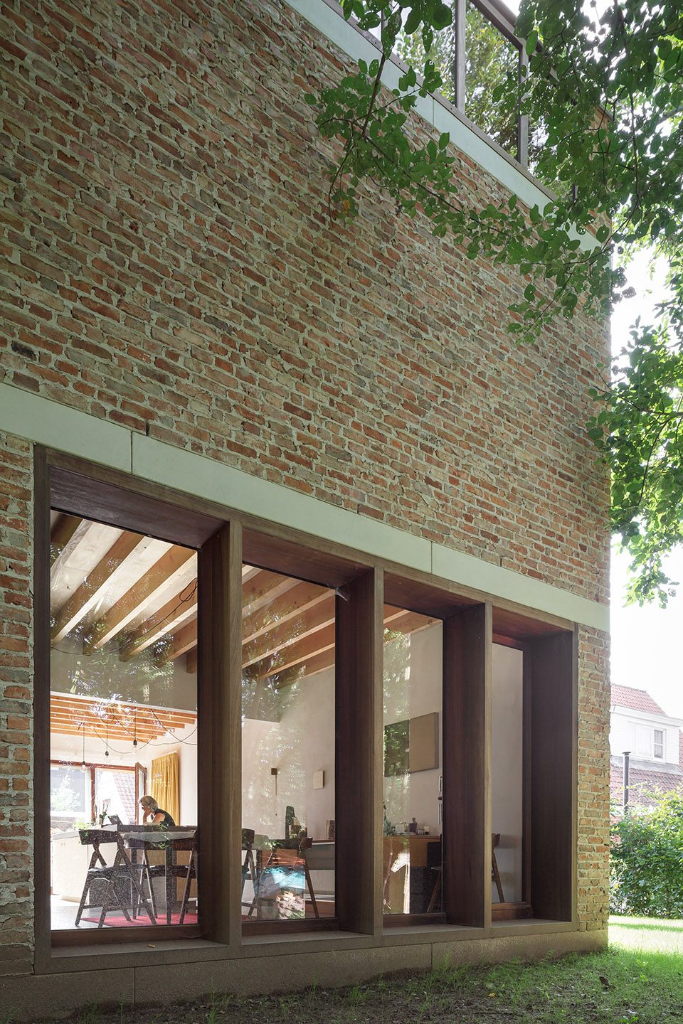 house and workshop for a sculptor by raamwerk van gelder tilleman