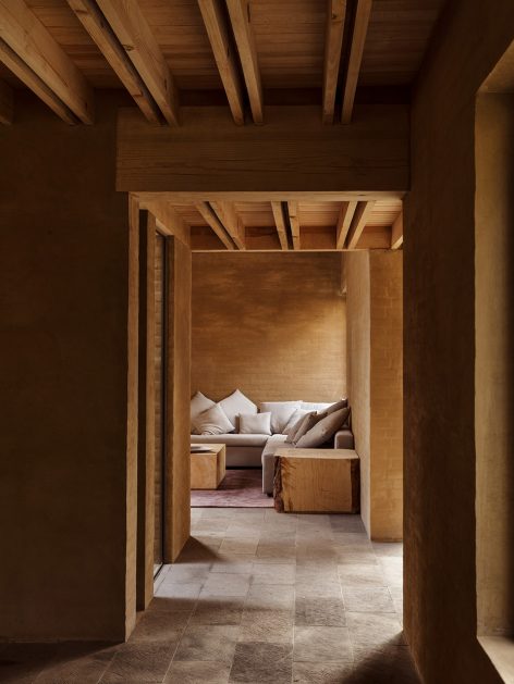 Entrepinos by Taller Hector Barroso