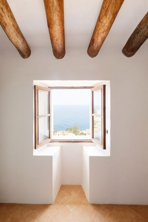Can Rei by Isla Architects