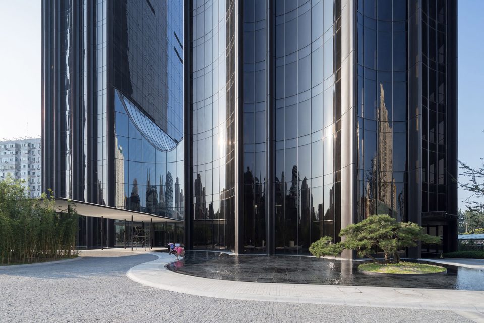 iwan baan captures mad chaoyang park plaza