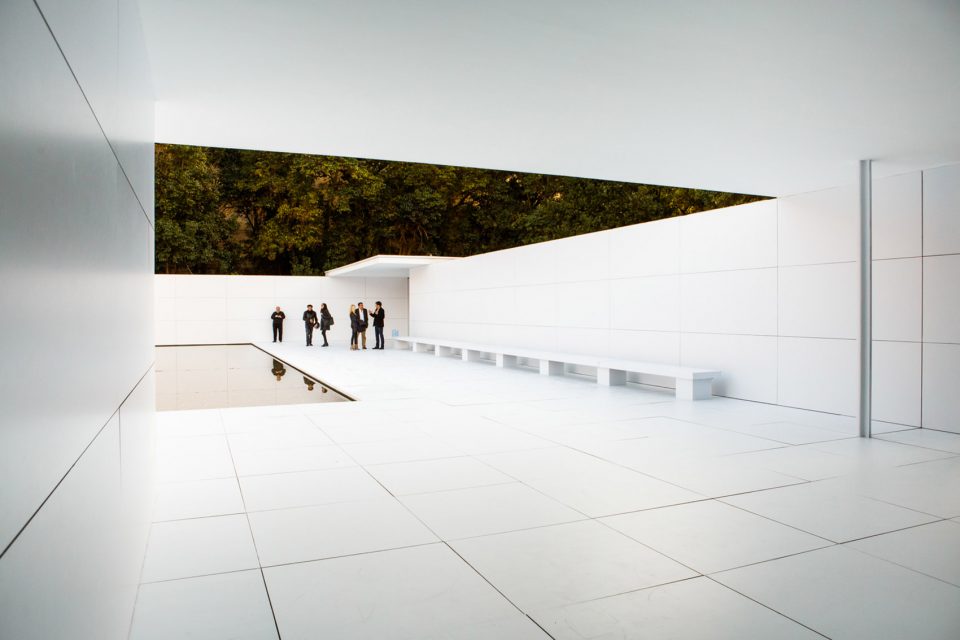 mies missing materiality by anna eugeni bach