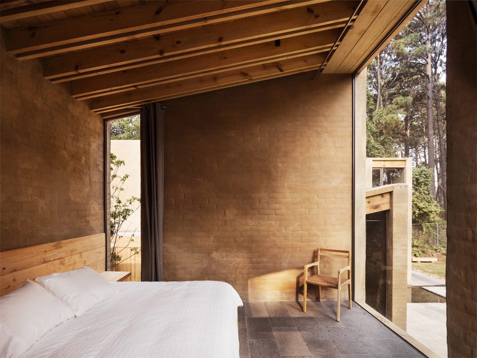 Entrepinos by Taller Hector Barroso