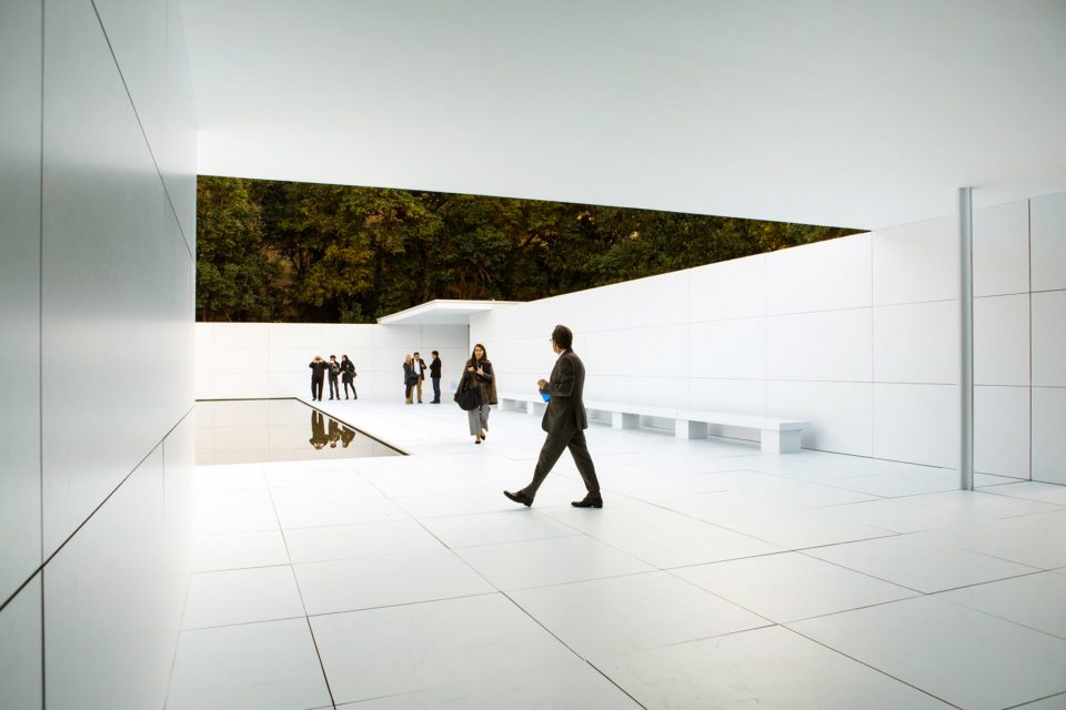 mies missing materiality by anna eugeni bach