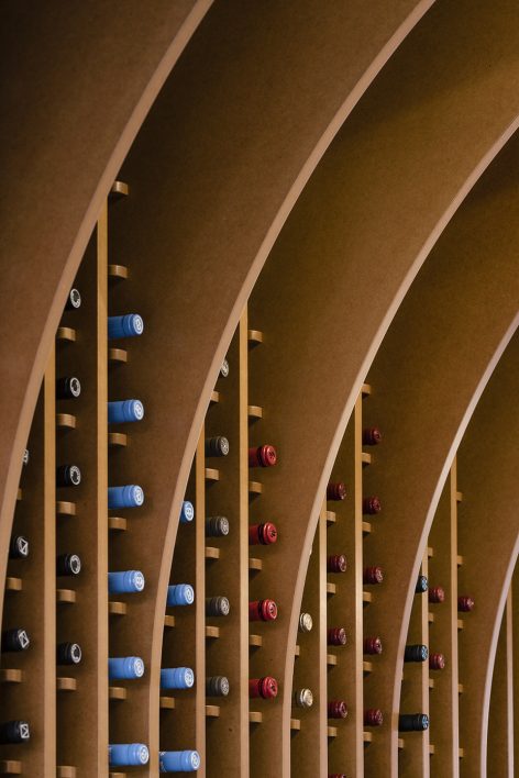 VinosViandas Wine shop by ZOOCO ESTUDIO